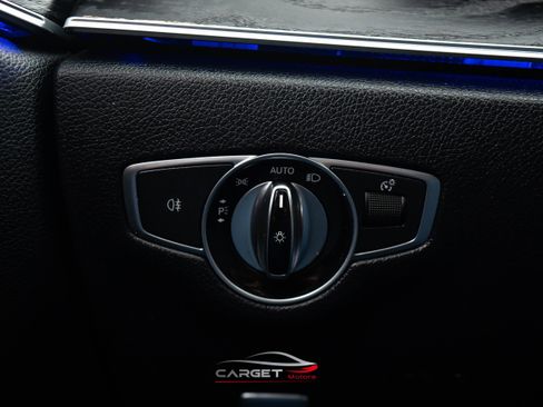 Used 2018 Mercedes-Benz E 300 4MATIC w/ Premium 1 Package image 37