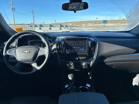 Certified 2023 Chevrolet Traverse LT image 12