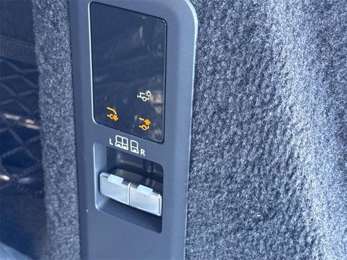 Used 2025 Land Rover Range Rover Sport Dynamic SE image 6