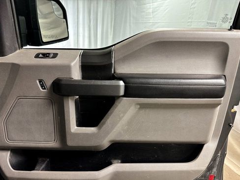 Used 2016 Ford F150 XLT w/ Equipment Group 301A Mid image 17