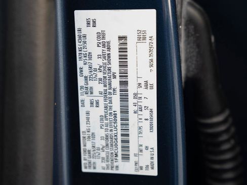 Used 2020 Ford Escape SE image 38