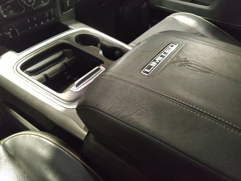 Used 2017 RAM 1500 Limited image 26