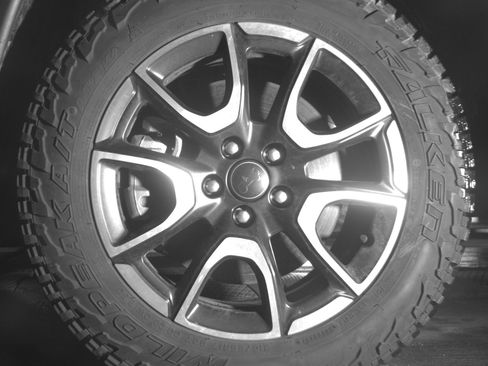 Used 2025 Jeep Compass Trailhawk AWD/4WD image 12
