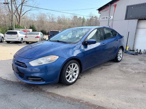 Used 2013 Dodge Dart SXT image 3
