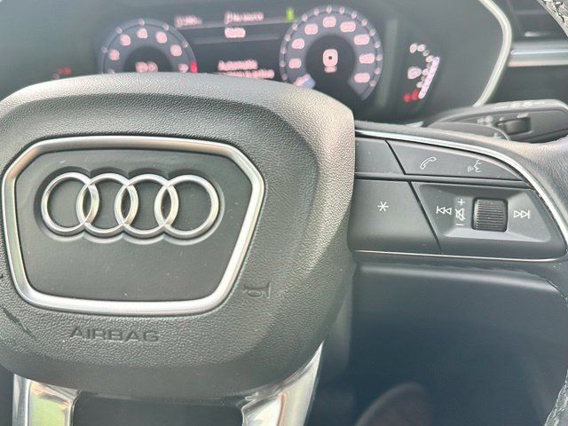 Used 2022 Audi Q3 2.0T Premium Plus w/ Premium Plus Package AWD/4WD image 14