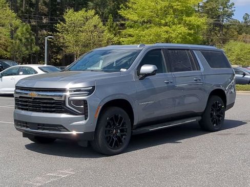 New 2026 Chevrolet Suburban LS AWD/4WD image 11