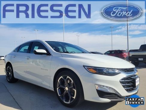 Used 2022 Chevrolet Malibu LT image 3