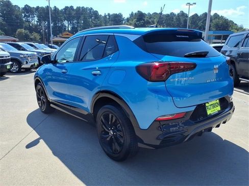 Used 2025 Buick Encore GX Sport Touring image 4