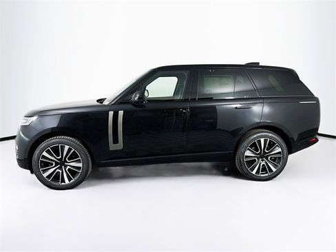 New 2026 Land Rover Range Rover SE image 8