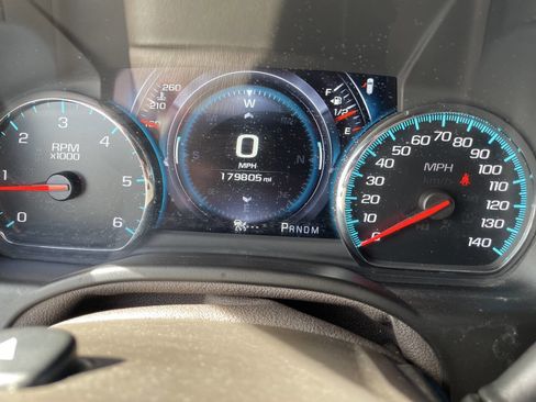 Used 2016 Chevrolet Suburban LTZ image 21