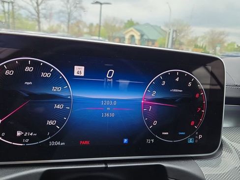 Used 2025 Mercedes-Benz CLE 300 4MATIC Cabriolet image 9