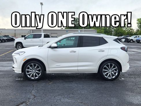 Used 2025 Buick Encore GX Avenir w/ Avenir Technology Package AWD/4WD image 8