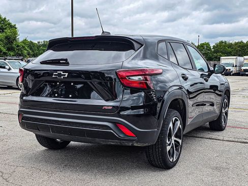 Used 2024 Chevrolet Trax RS FWD image 6