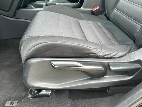 Used 2018 Honda CR-V LX image 41