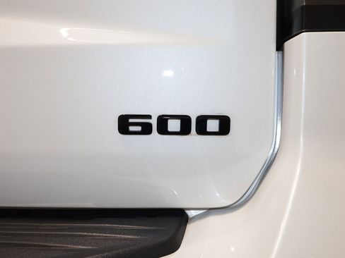 Certified 2024 Cadillac Escalade Sport Platinum w/ LPO, ONYX Package AWD/4WD image 41