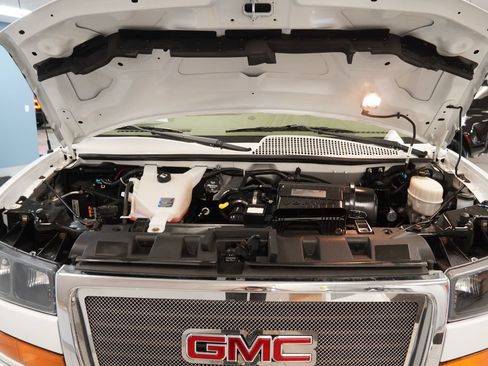 Used 2016 GMC Savana 2500 RWD image 42