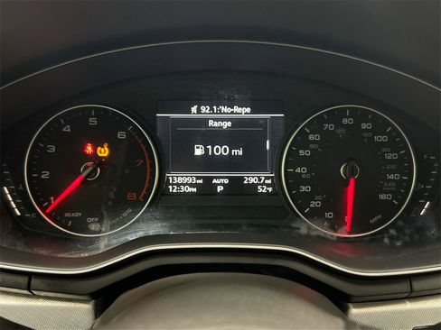 Used 2017 Audi A4 2.0T Premium image 11