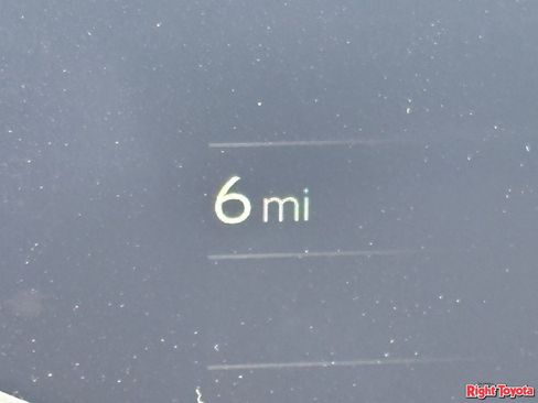 New 2026 Toyota Prius Plug-In Hybrid FWD image 25
