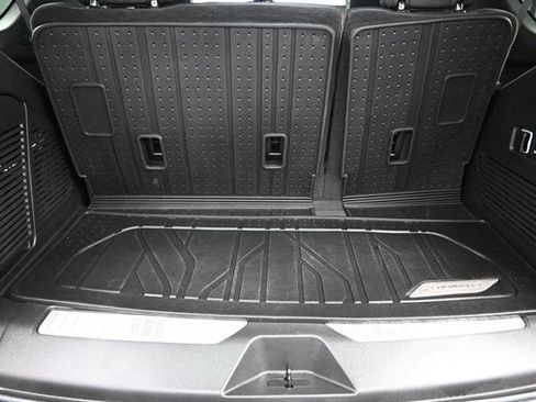 Used 2024 Chevrolet Tahoe RST w/ Luxury Package AWD/4WD image 18