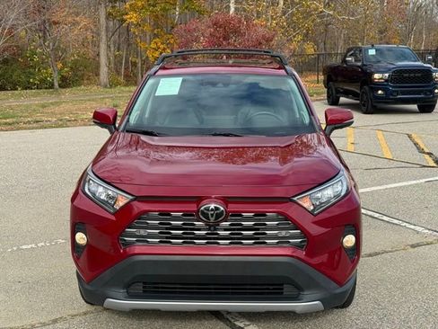 Used 2020 Toyota RAV4 Limited image 2