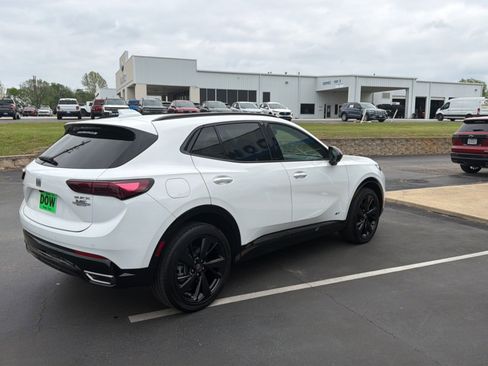 Used 2025 Buick Envision Sport Touring image 3