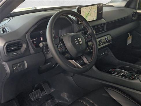 New 2026 Honda Pilot TrailSport image 3