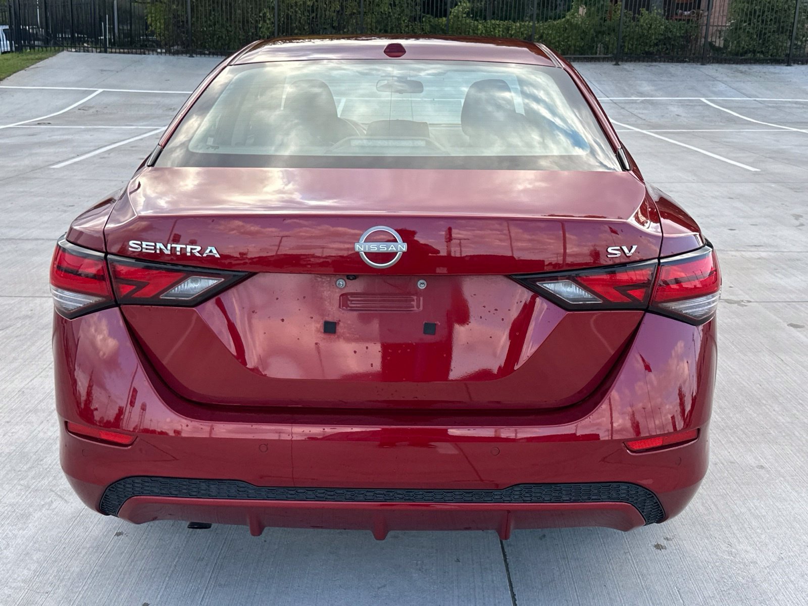 Used 2024 Nissan Sentra SV FWD image 4