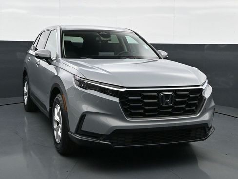 Used 2025 Honda CR-V LX image 1