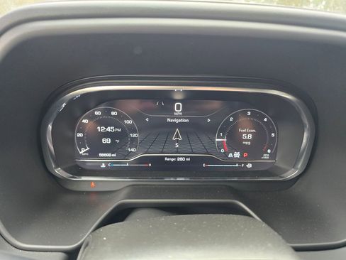 Used 2024 GMC Yukon XL SLT image 18