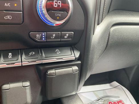 Used 2020 GMC Sierra 1500 AT4 w/ Driver Alert Package II AWD/4WD image 22