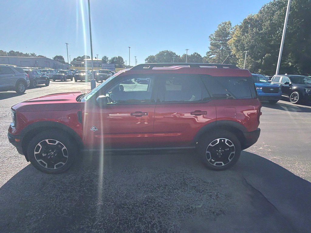Used 2023 Ford Bronco Sport Outer Banks w/ Tech Package AWD/4WD image 6