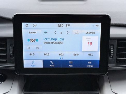 Certified 2023 Ford Explorer XLT image 11