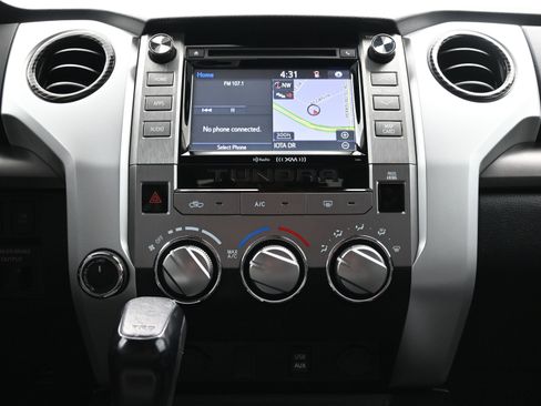 Used 2019 Toyota Tundra SR5 w/ SR5 Upgrade Package image 17