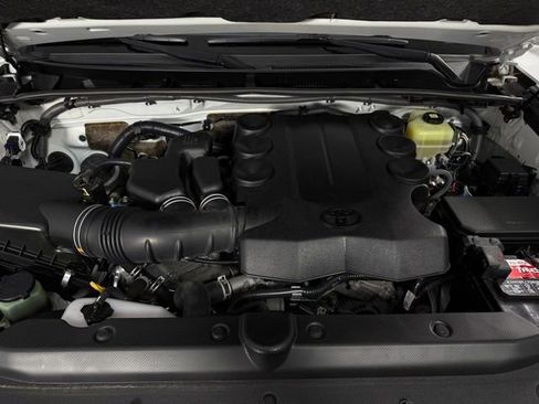 Used 2021 Toyota 4Runner SR5 Premium image 13