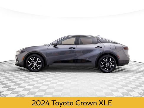 Used 2024 Toyota Crown XLE image 2