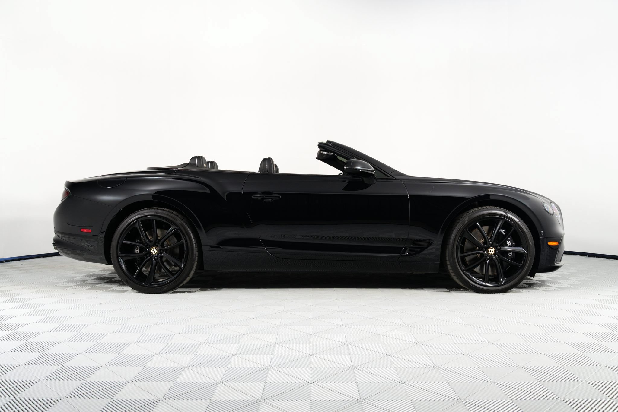 Used 2020 Bentley Continental GT V8 First Edition AWD/4WD image 27