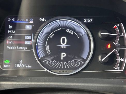 Used 2022 Lexus ES 300h w/ Luxury Package FWD image 26