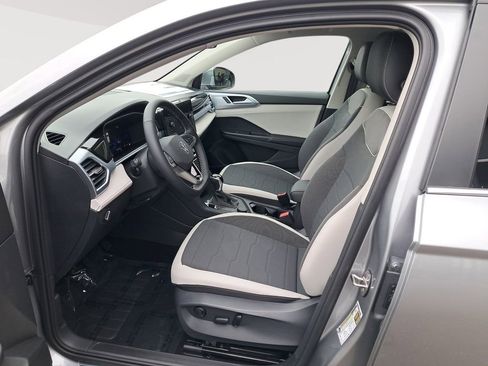 New 2025 Volkswagen Taos SE AWD/4WD image 12