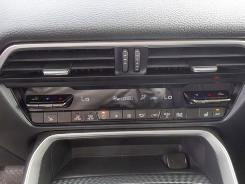 Used 2024 MAZDA CX-90 Plug-In Hybrid w/ Preferred image 18