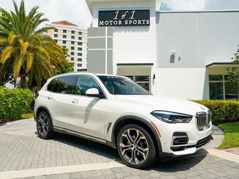 Used 2023 BMW X5 xDrive40i w/ Parking Assistance Package AWD/4WD image 1