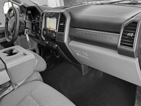 Used 2019 Ford F250 XLT image 28