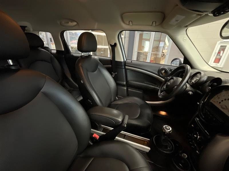 Used 2014 MINI Cooper Countryman w/ Cold Weather Package FWD image 22