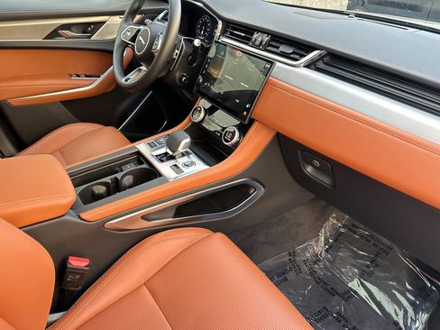 Used 2025 Jaguar F-PACE R-Dynamic S image 17