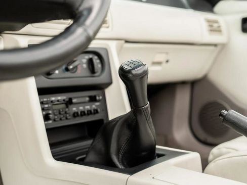 Used 1990 Ford Mustang LX image 13