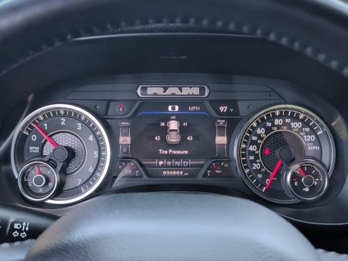 Used 2023 RAM 1500 Big Horn AWD/4WD image 18