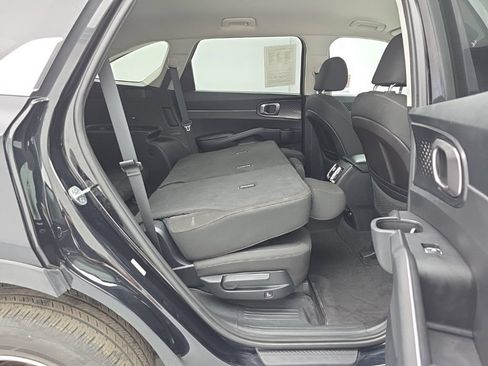 Used 2021 Kia Sorento LX AWD/4WD image 35
