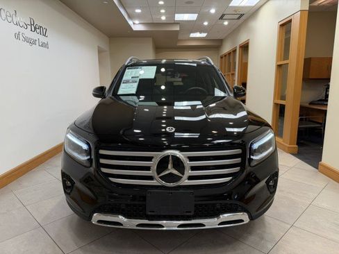 Certified 2025 Mercedes-Benz GLB 250 image 2
