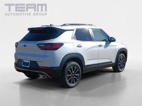 New 2025 Chevrolet TrailBlazer ACTIV w/ Convenience Package image 7