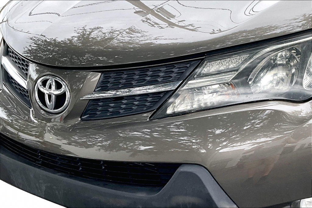 Used 2015 Toyota RAV4 XLE FWD image 31