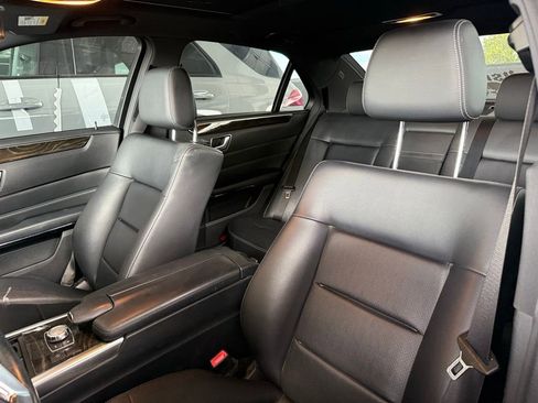 Used 2014 Mercedes-Benz E 350 Sedan image 3